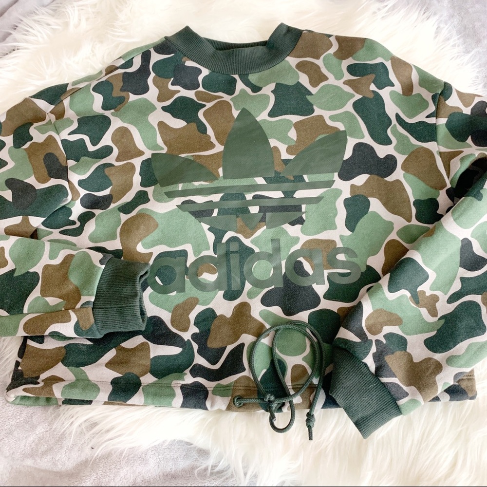 Adidas crop top sweater in camo